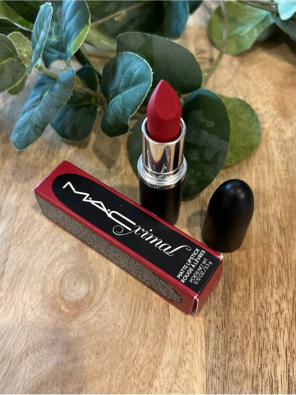 MAC Cosmetics Matte Lipstick macximal russian red 612 new in box